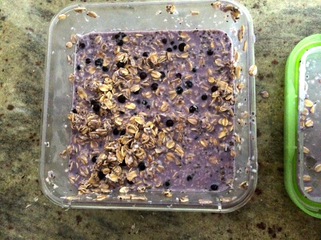 Purple Overnight Oats ready to "cook" overnight in the fridge from teeny tiny foodie
