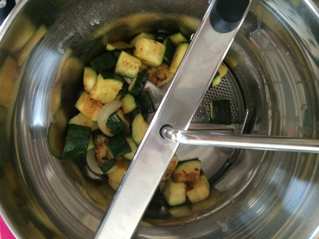 Ingredients for Zucchini Mint Purée from teeny tiny foodie