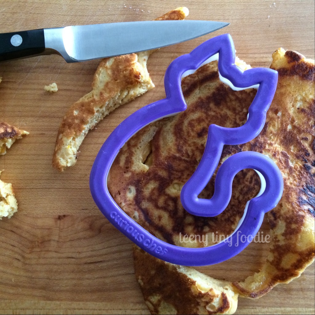 Use a knife if need be to dig out stubborn parts of pancake. Spooky Pancakes from teeny tiny foodie are a fun #Halloween treat!