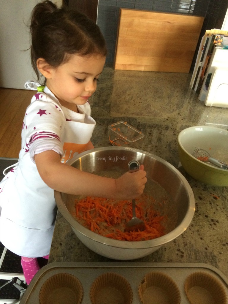 Carrot Cake Muffins with Very Vanilla Frosting by teeny tiny foodie are a #delicious #treat you can make with your kids. #kidsinthekitchen #toddlerscancook #KidsCookMonday