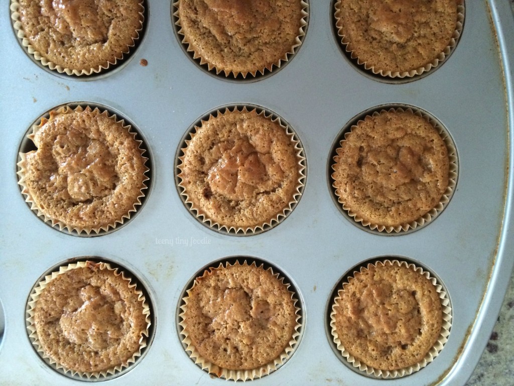 Carrot Cake Muffins with Very Vanilla Frosting by teeny tiny foodie are a #delicious #treat you can make with your kids. #kidsinthekitchen #toddlerscancook #KidsCookMonday