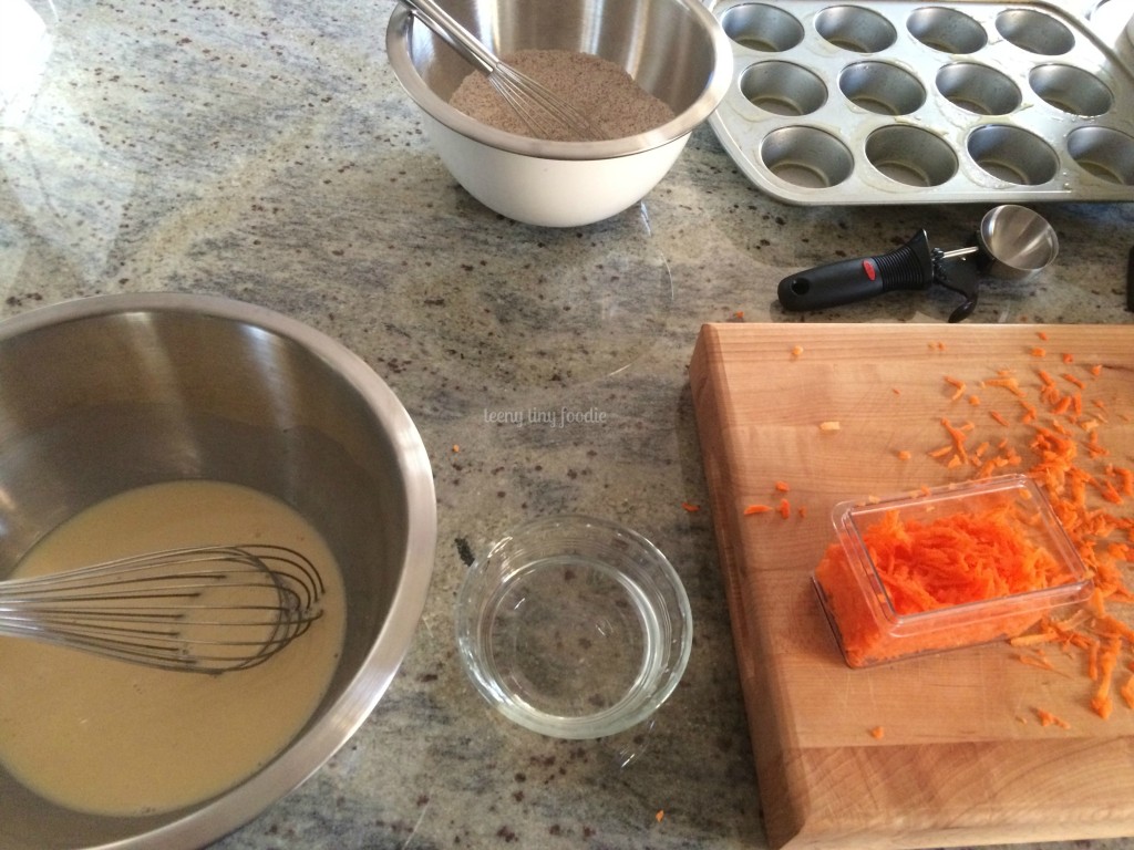 Carrot Cake Muffins with Very Vanilla Frosting by teeny tiny foodie are a #delicious #treat you can make with your kids. #kidsinthekitchen #toddlerscancook #KidsCookMonday