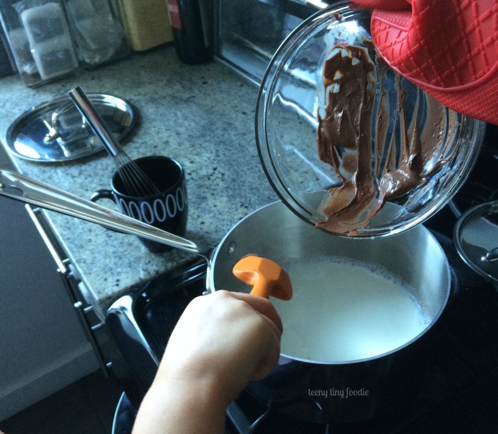 Homemade Hot Chocolate from teeny tiny foodie will keep you warm and cozy this winter! #hotchocolate #kidsinthekitchen #toddlerscancook