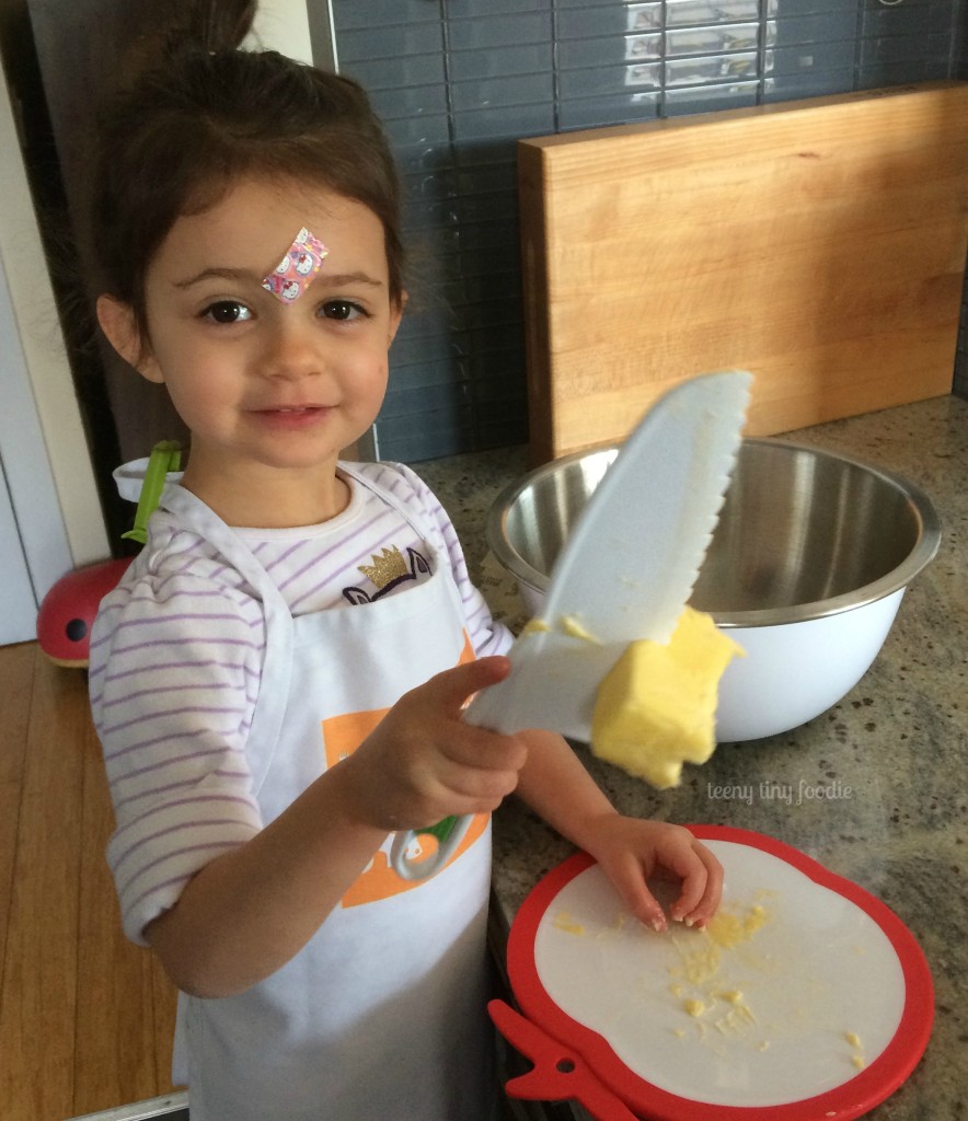 Review of Curious Chef 6 Piece Fruit & Veggie Prep Kit by teeny tiny foodie #curiouschef #toddlerscancook #kidsinthekitchen #KidsCookMonday