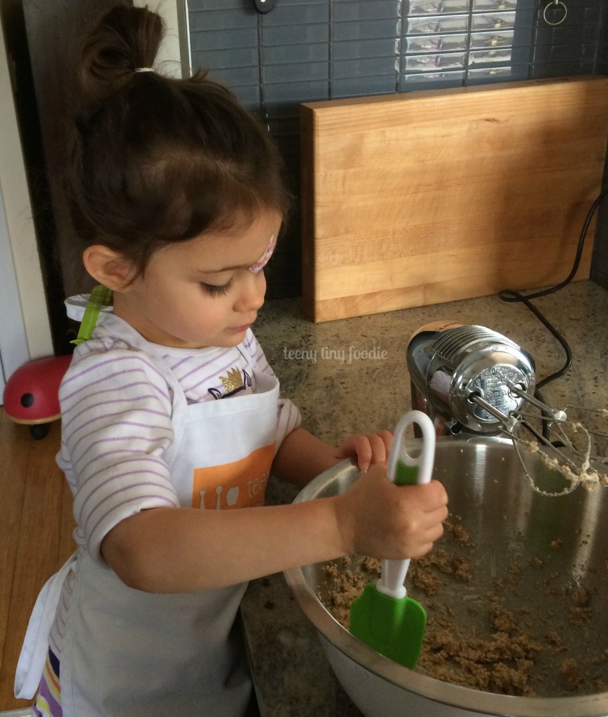 Review of Curious Chef 6 Piece Fruit & Veggie Prep Kit by teeny tiny foodie #curiouschef #toddlerscancook #kidsinthekitchen #KidsCookMonday