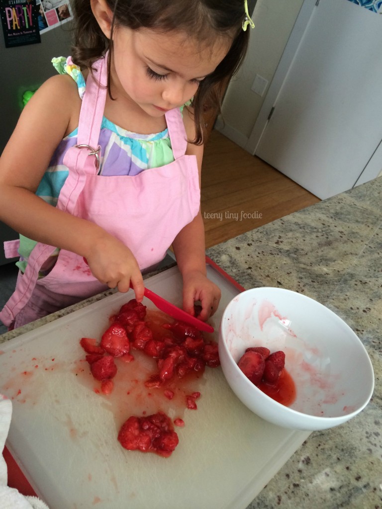 Make your little chef the star of a cooking video! Read this post on teeny tiny foodie for more information. #kidsinthekitchen 